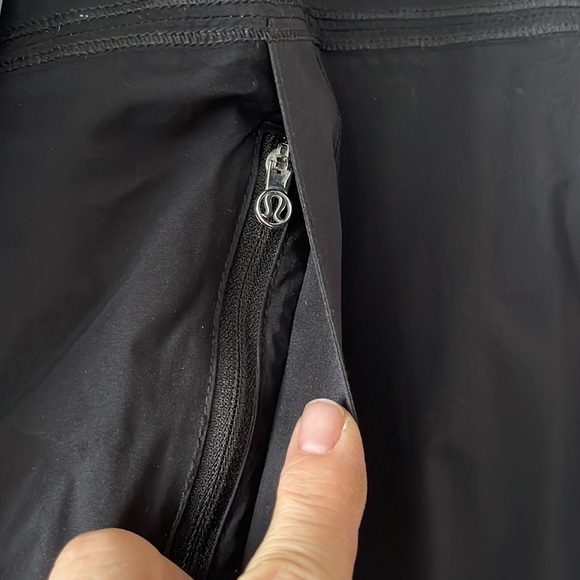 EUC Lululemon running jacket - Picture 7 of 15